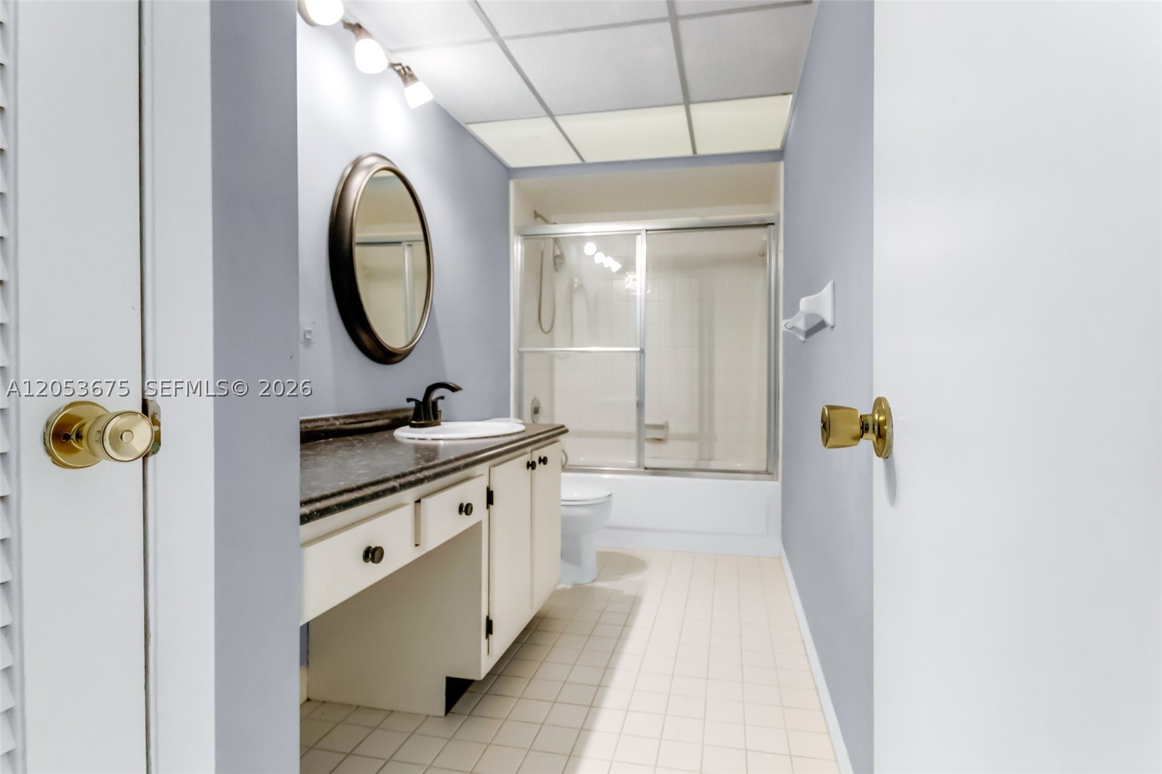 RIVER SHORES CONDO - Residential