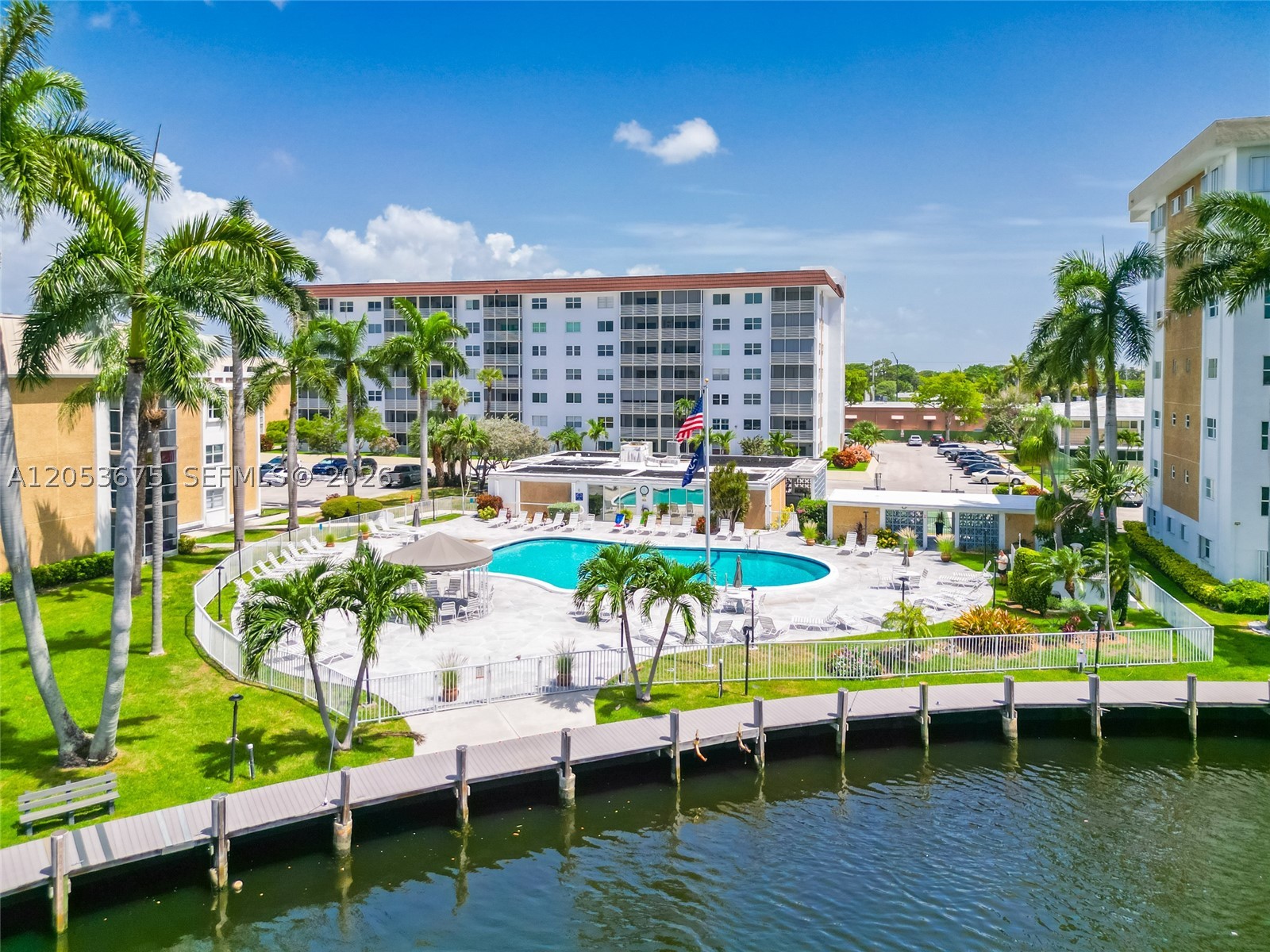 RIVER SHORES CONDO - Residential