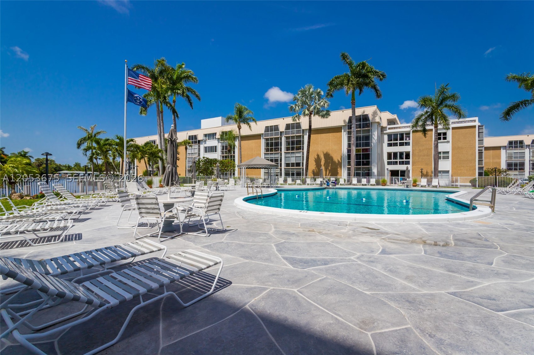 RIVER SHORES CONDO - Residential