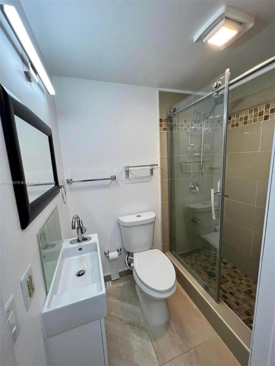 LAKE POINTE SEC 4 - Residential Lease