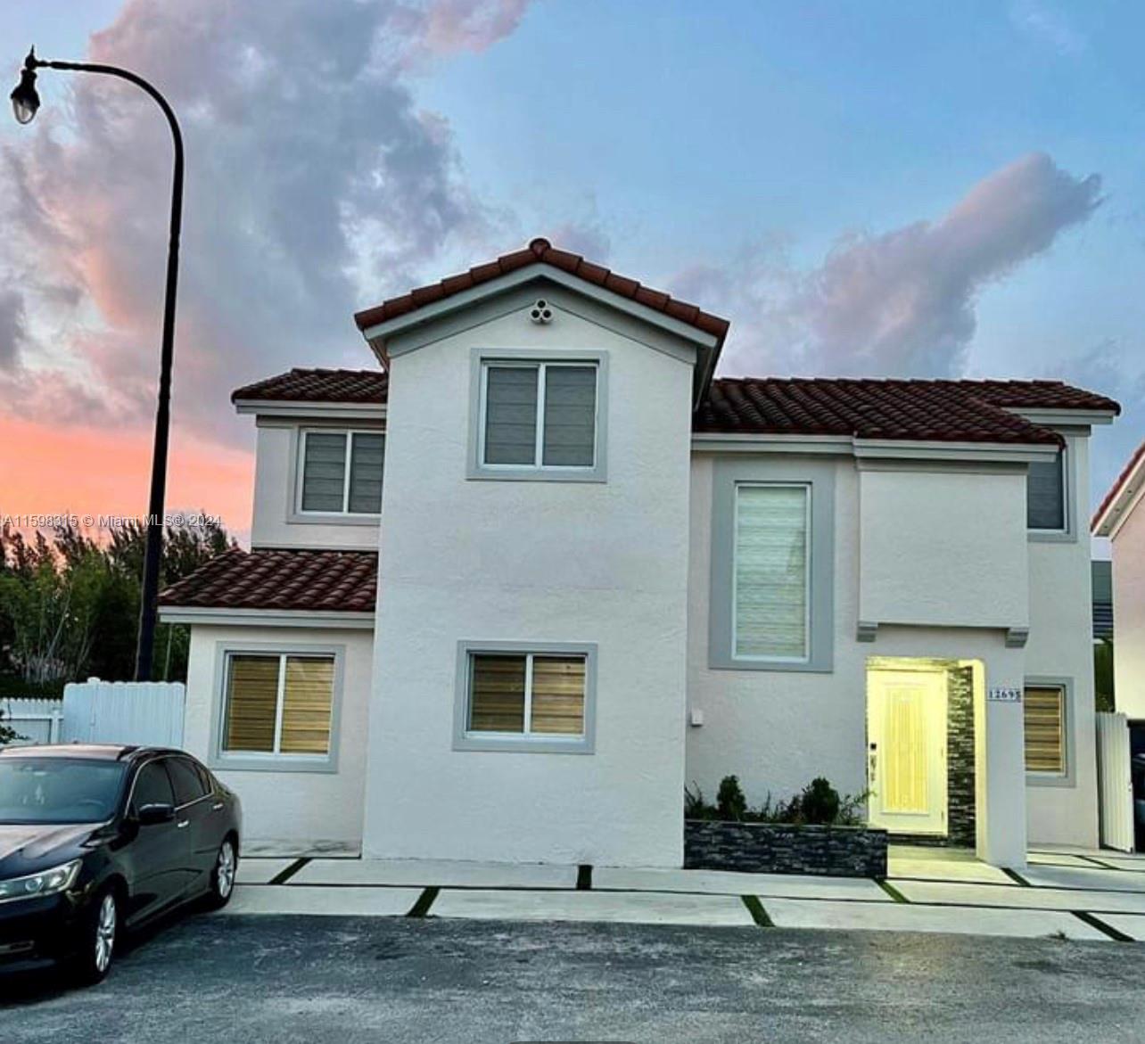 LAKE POINTE SEC 4 - Residential Lease