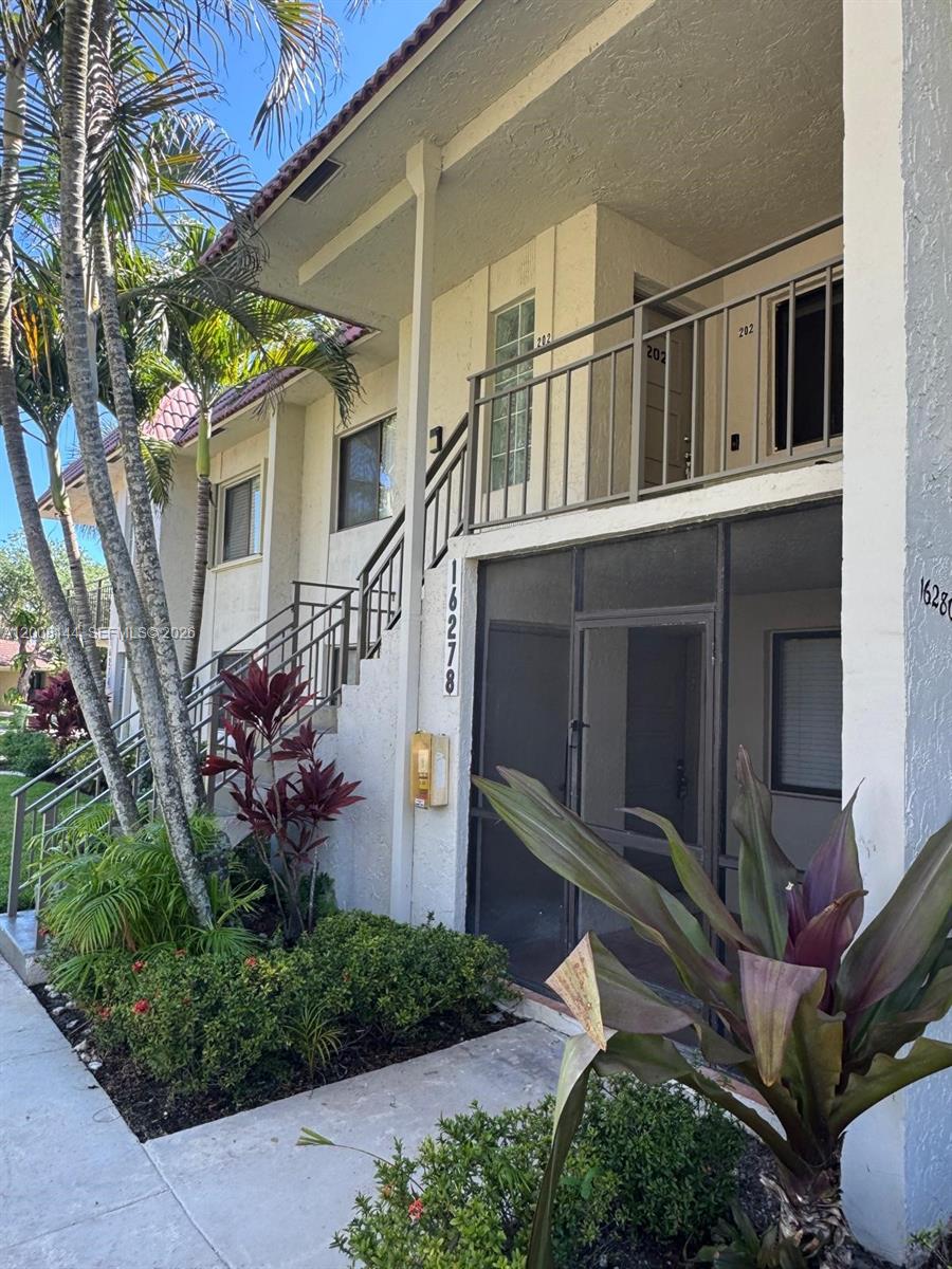 SADDLE CLUB GARDEN APTS A - Residential