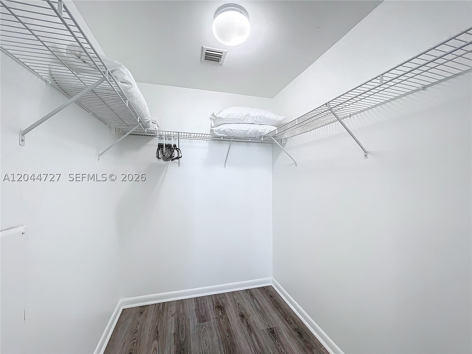 VIZCAYNE NORTH CONDO - Residential Lease