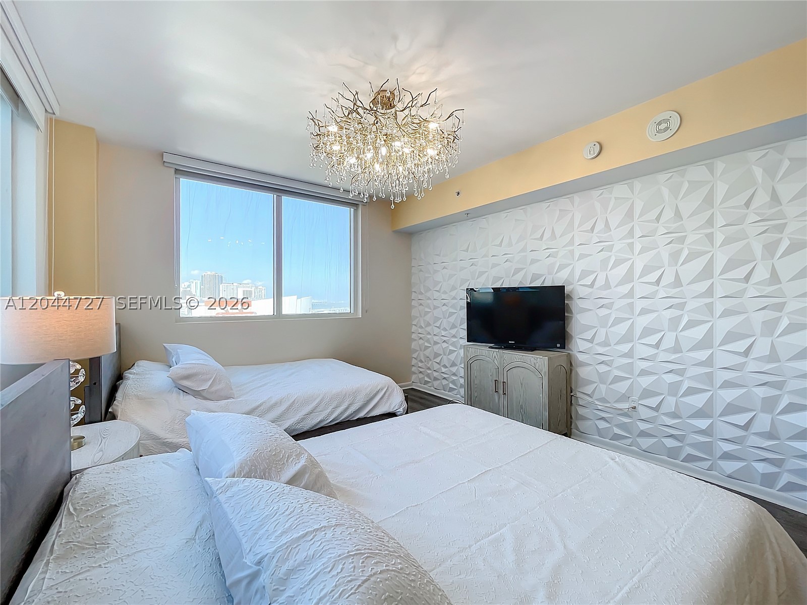 VIZCAYNE NORTH CONDO - Residential Lease