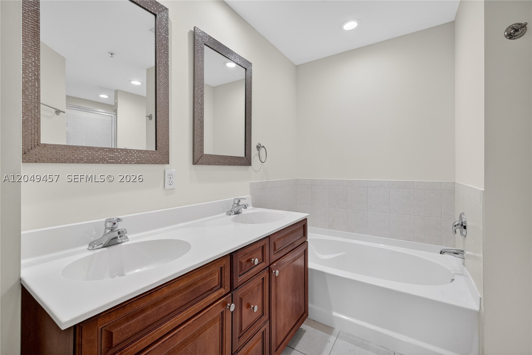 CYPRESS GROVE - Residential