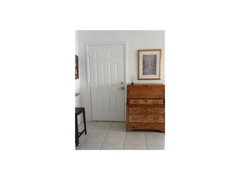 KEY ISLANDER CONDO - Residential Lease