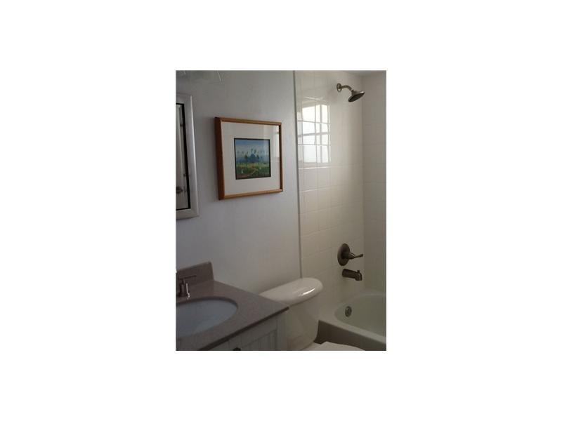 KEY ISLANDER CONDO - Residential Lease