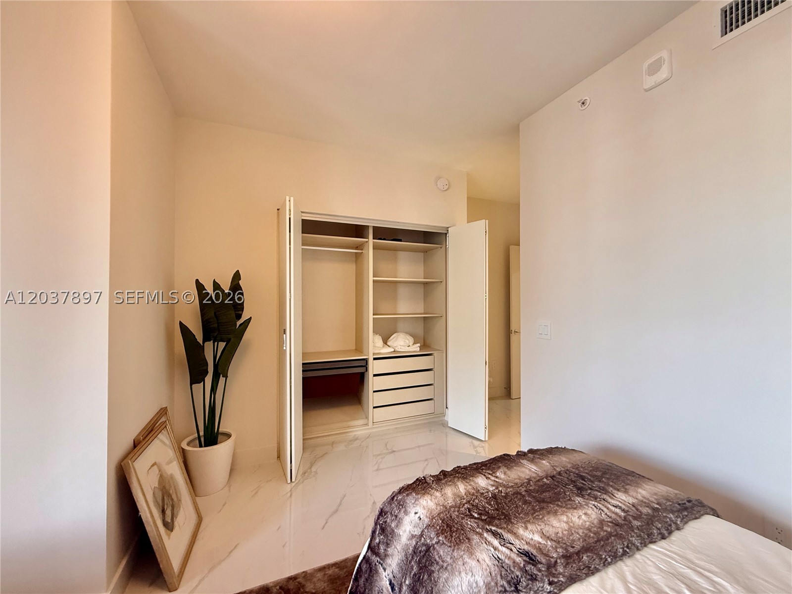South Tower - Residential Lease