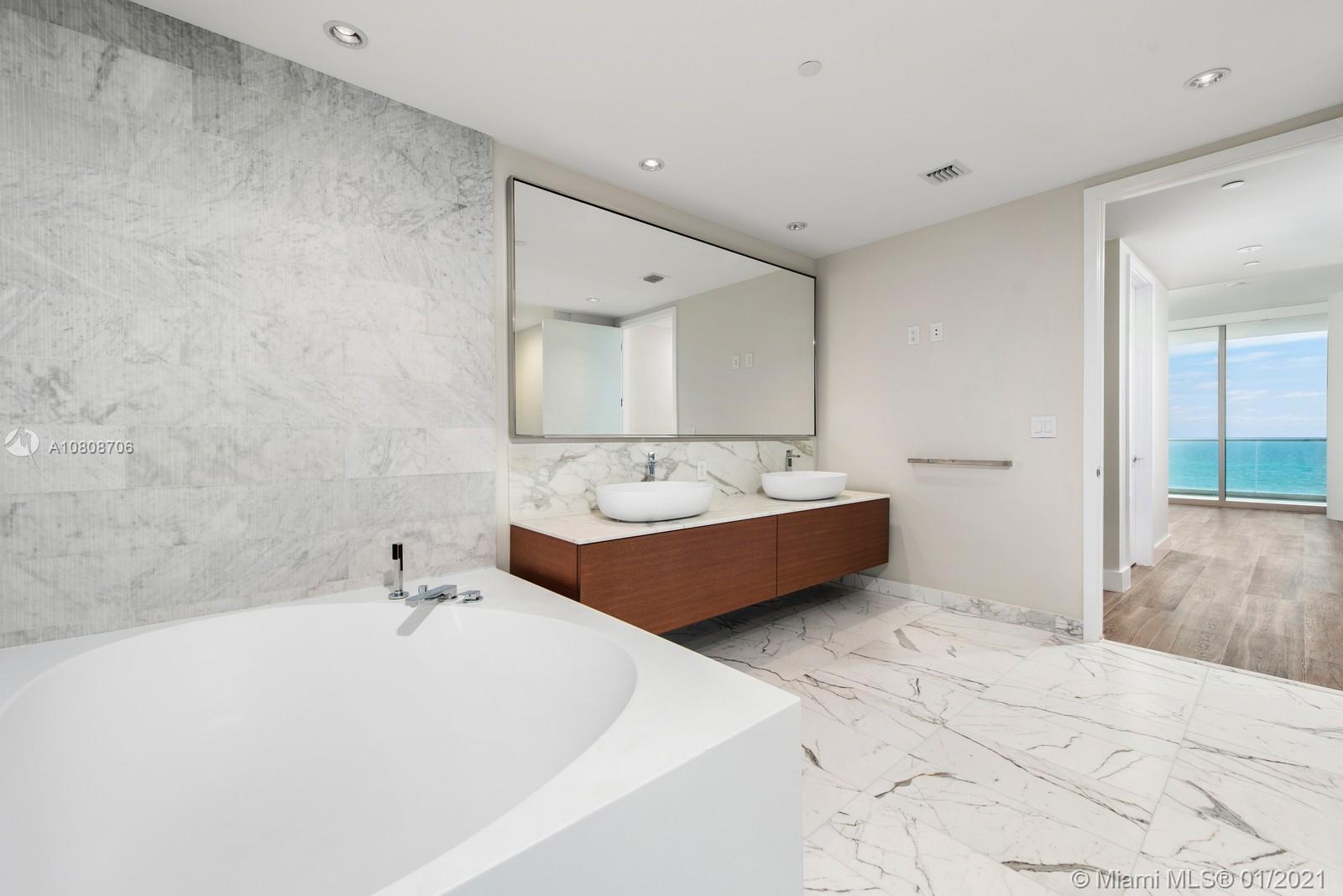 OCEANA BAL HARBOUR CONDO - Residential