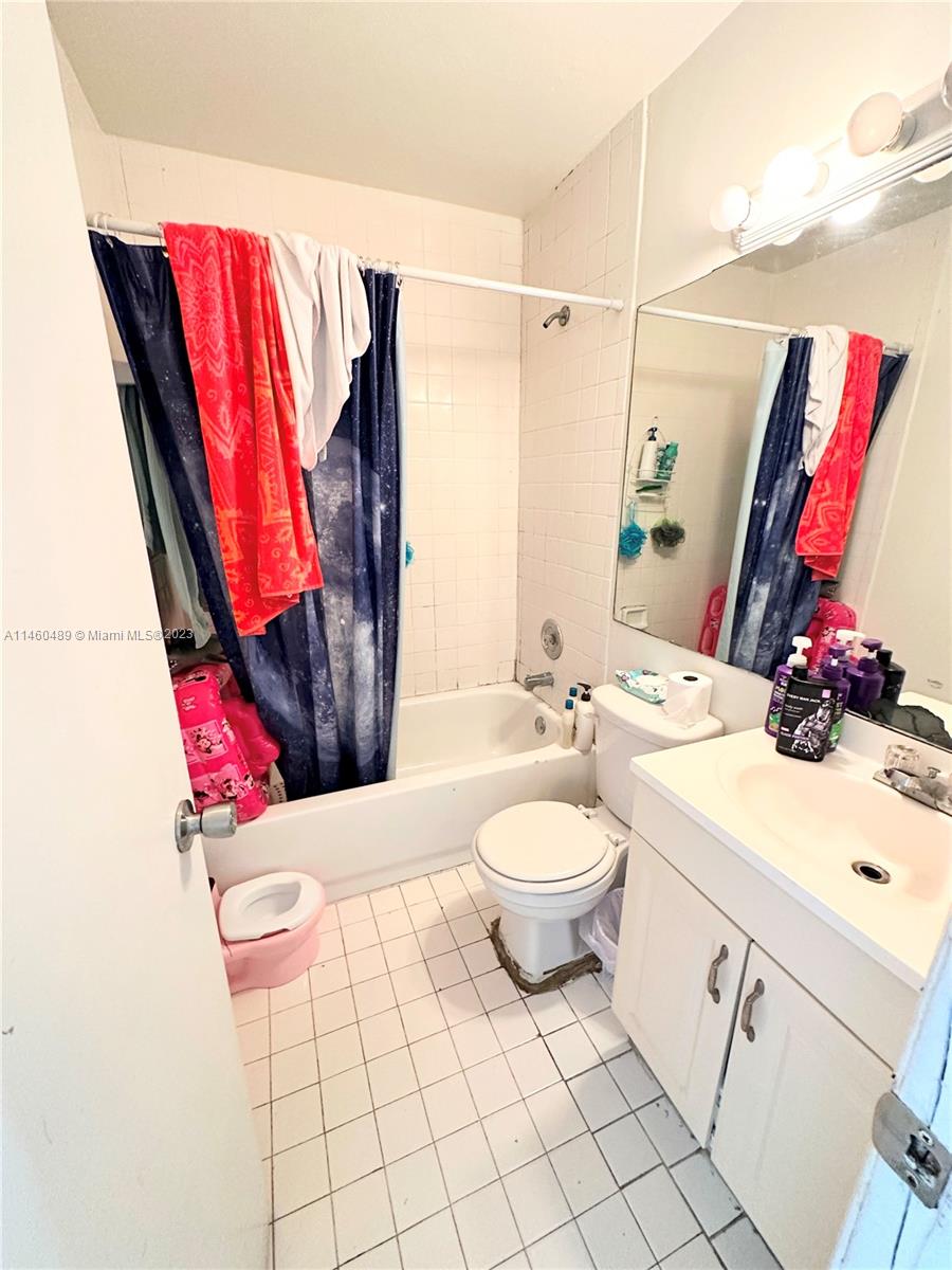 CYPRESS TRACE CONDO - Residential