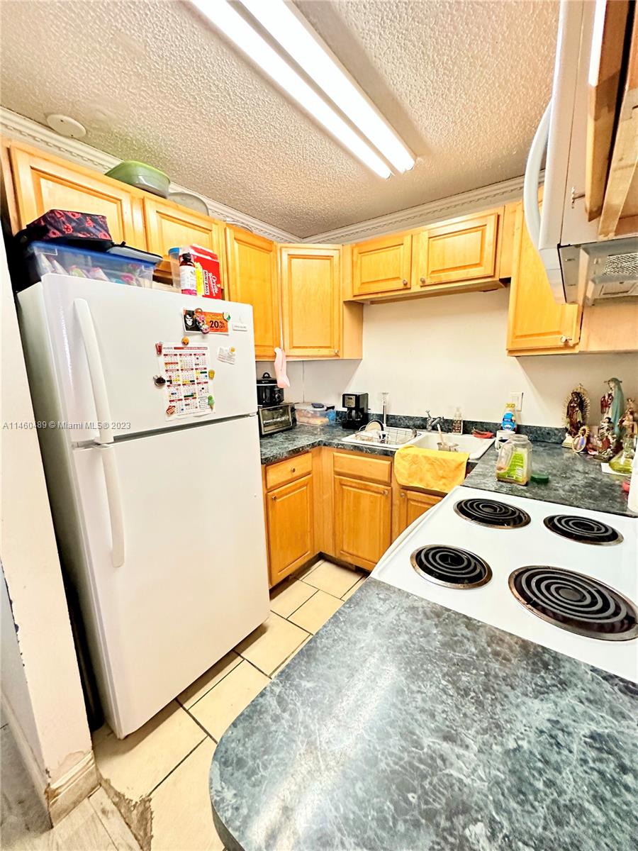 CYPRESS TRACE CONDO - Residential