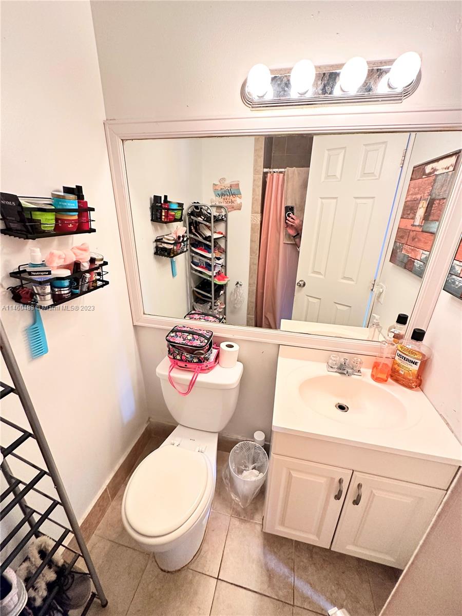 CYPRESS TRACE CONDO - Residential