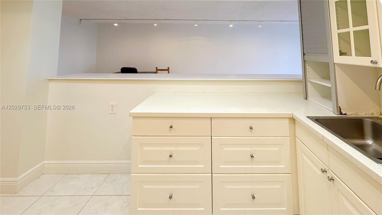 OCEANVIEW PARK CONDO - Residential