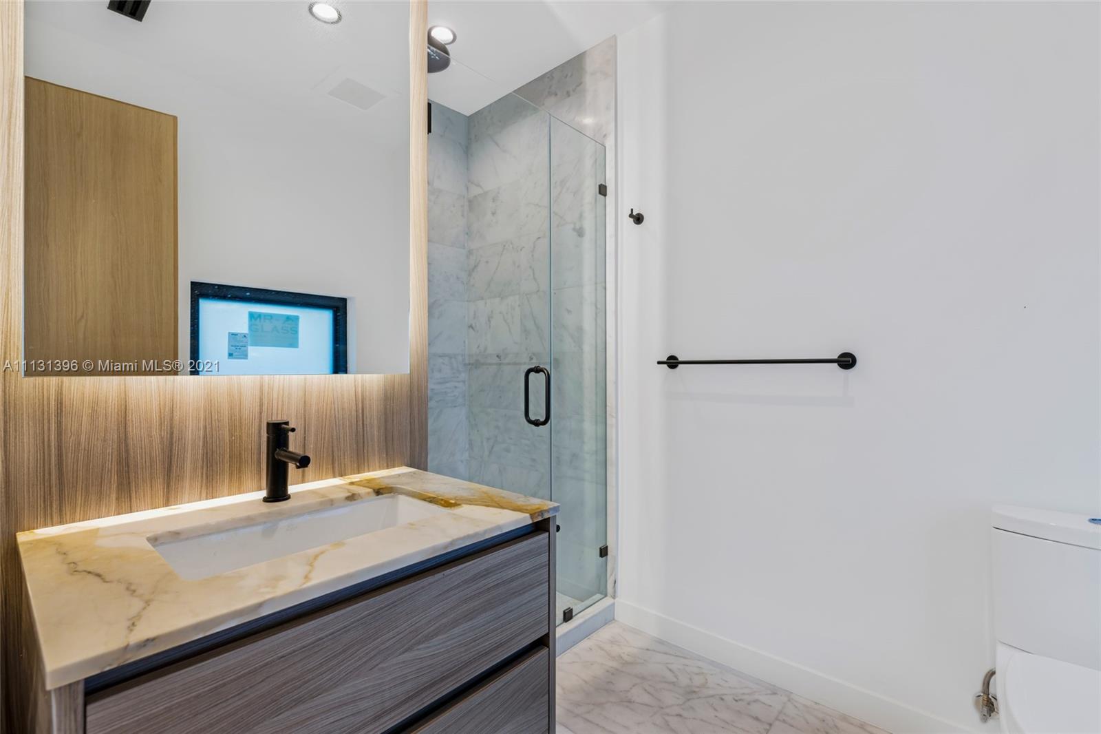 BAY HEIGHTS - Residential