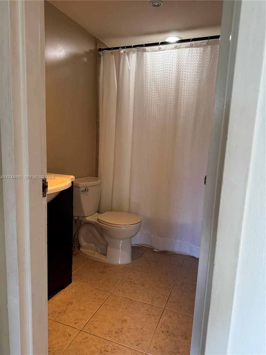 WINDWARD CONDO - Residential