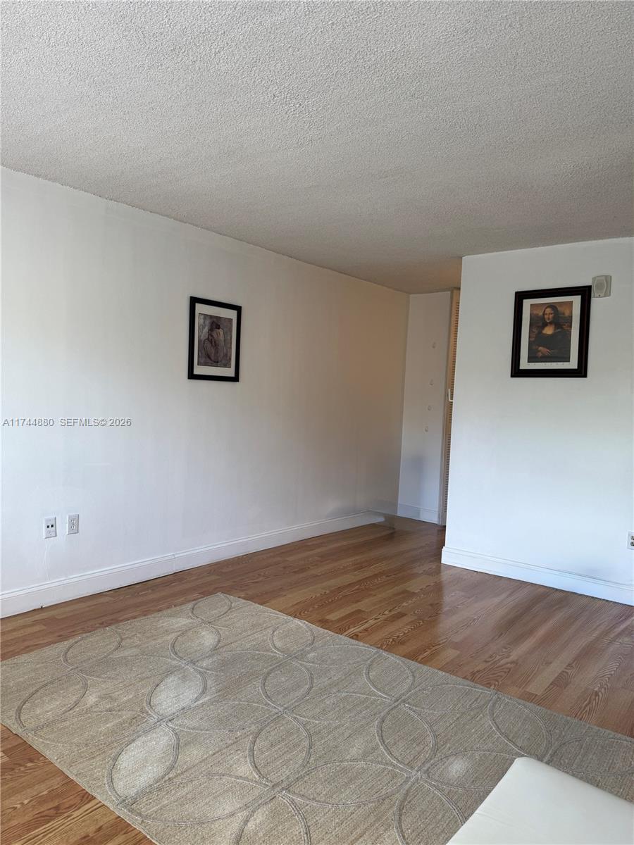 WINDWARD CONDO - Residential