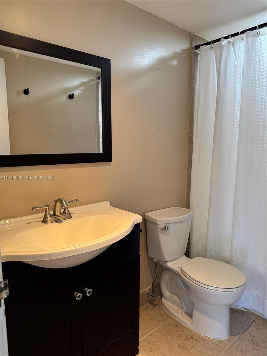 WINDWARD CONDO - Residential
