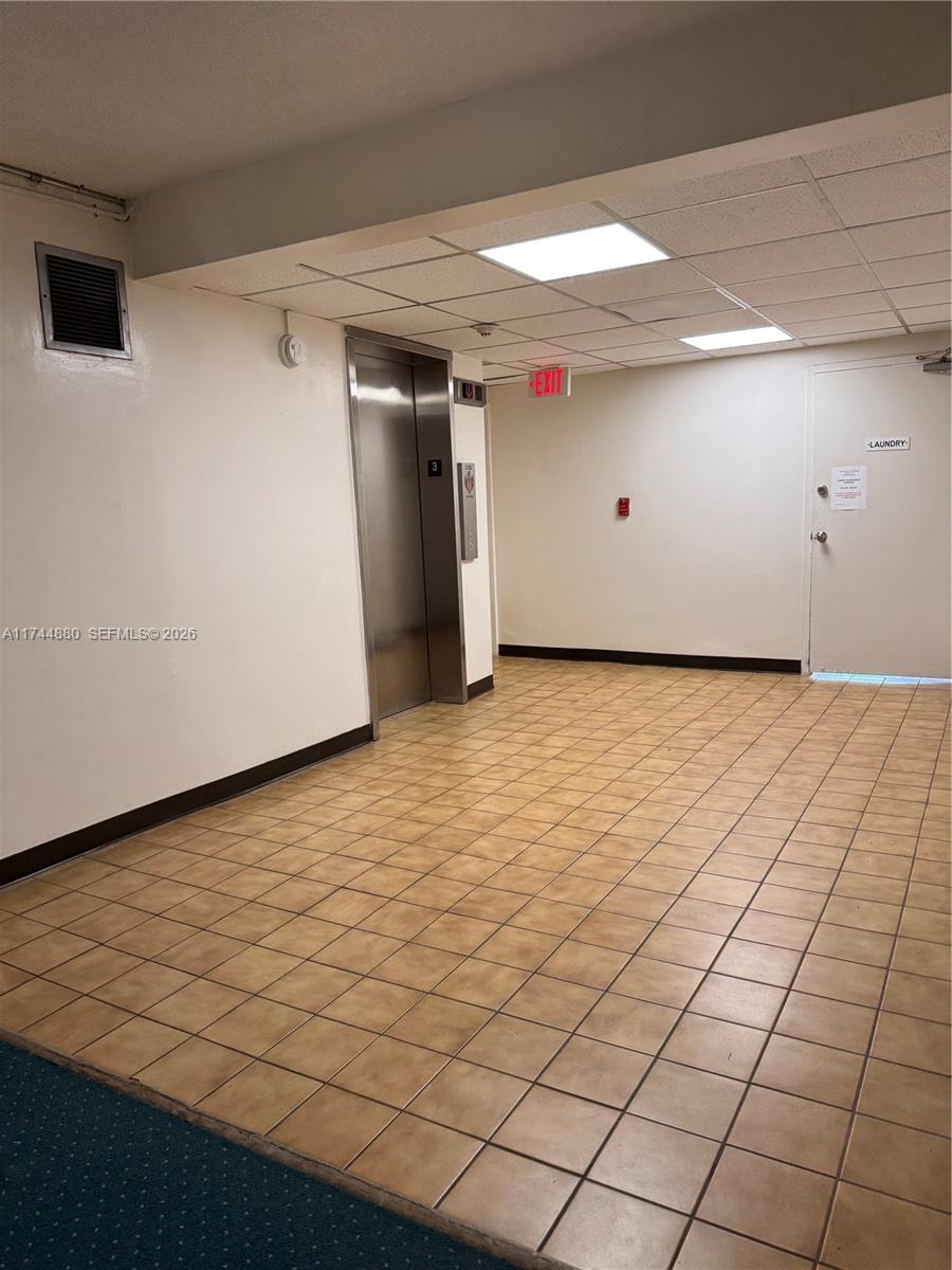 WINDWARD CONDO - Residential
