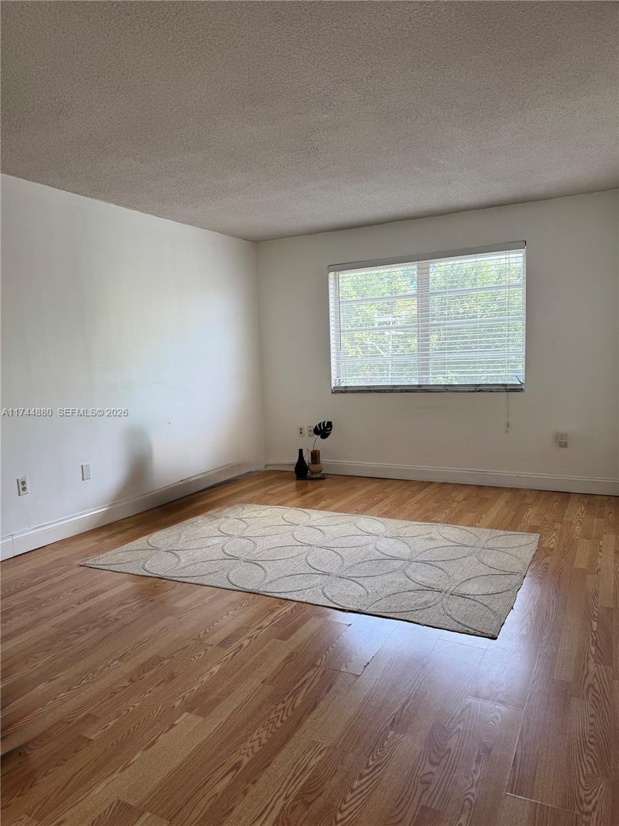 WINDWARD CONDO - Residential