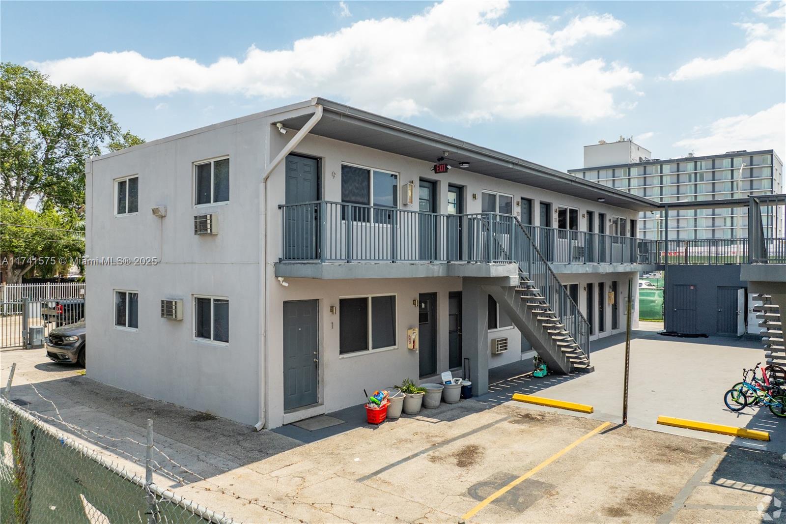 HOMECREST AMD PL - Residential Lease