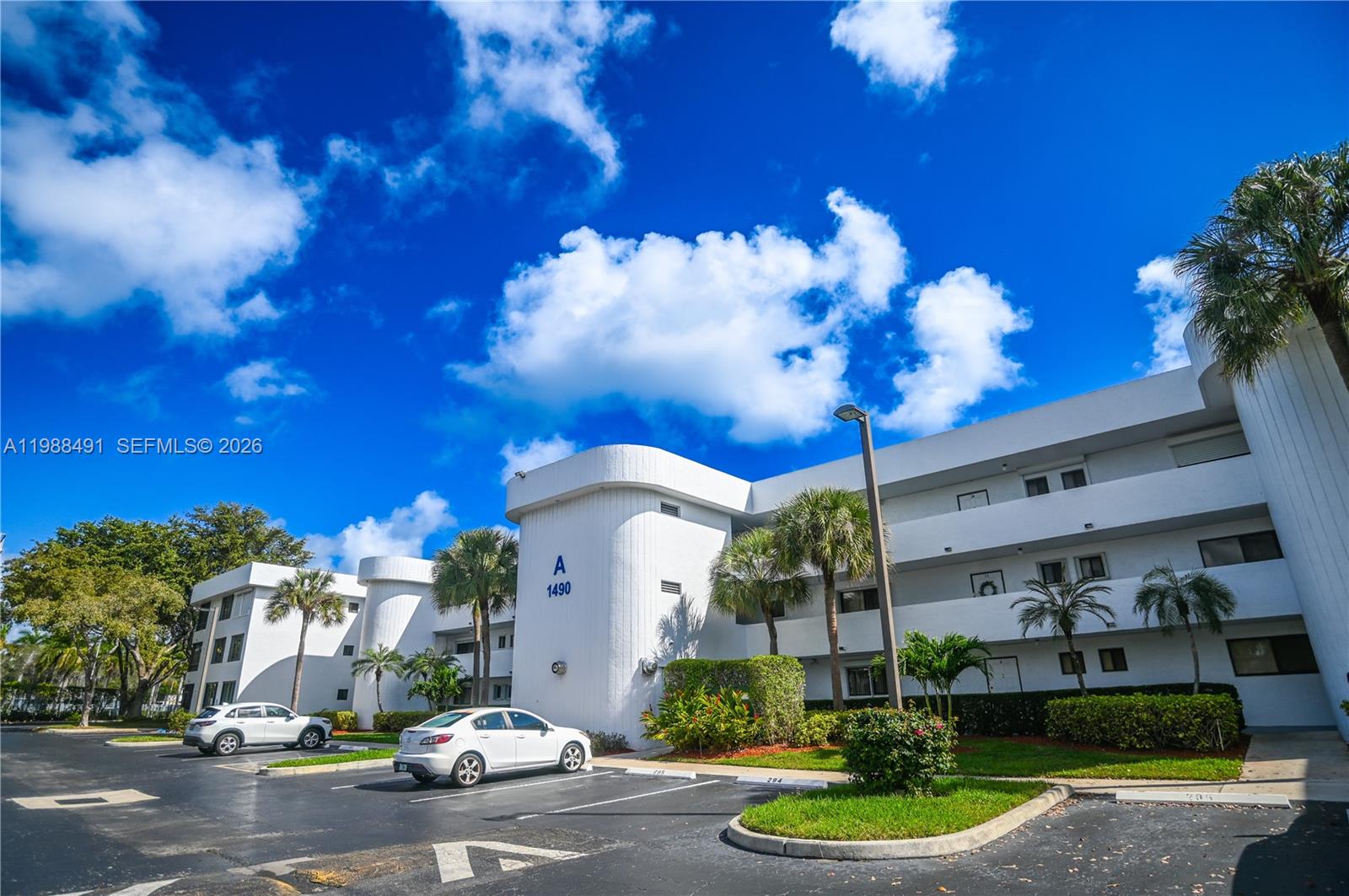 SHERIDAN BY THE BEACH CON - Residential