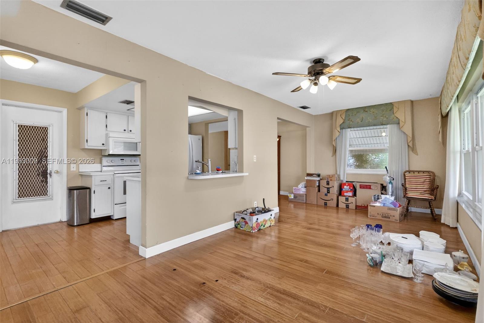 PALM BEACH LEISUREVILLE R - Residential