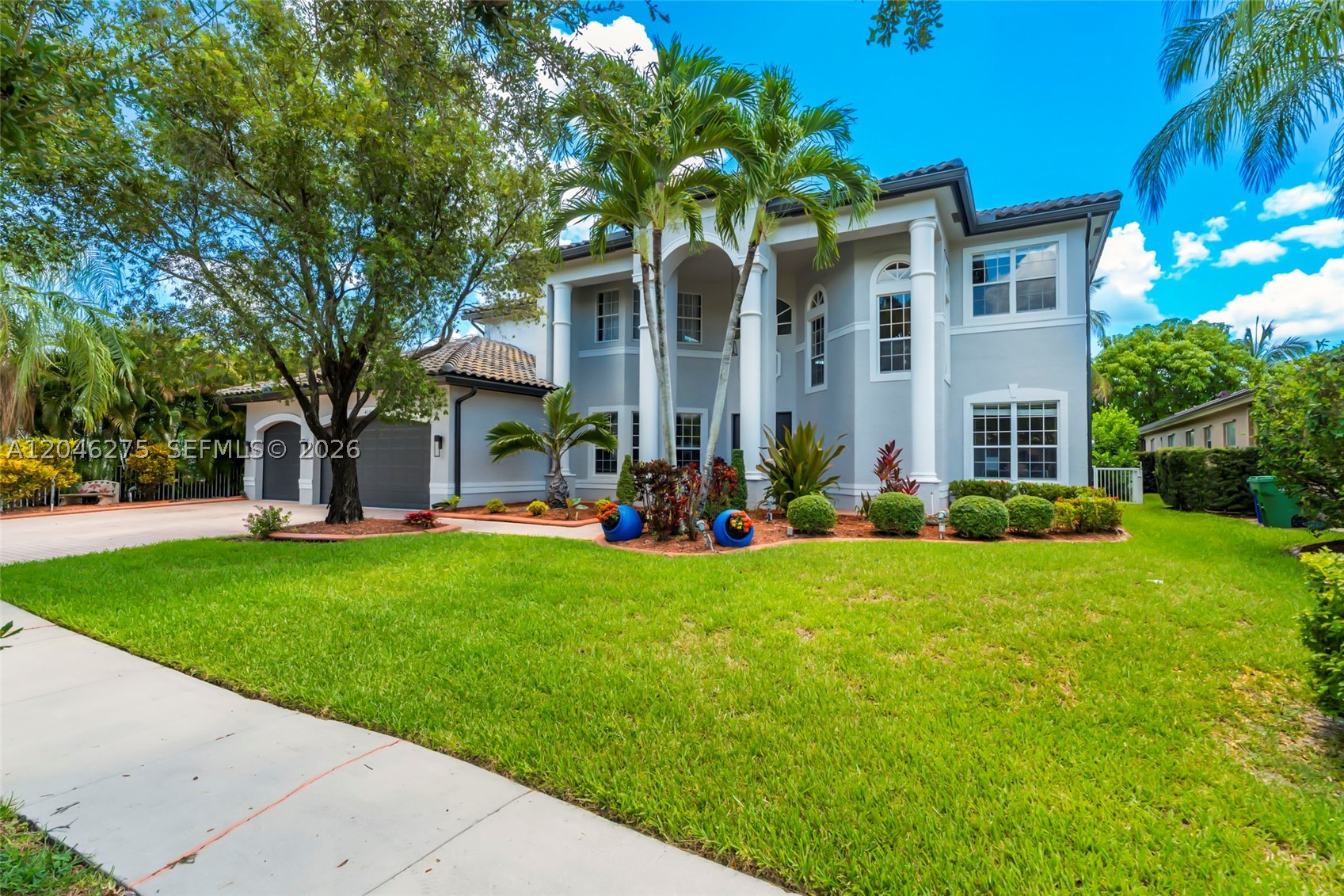 SUNSET LAKES PLAT TWO - Residential