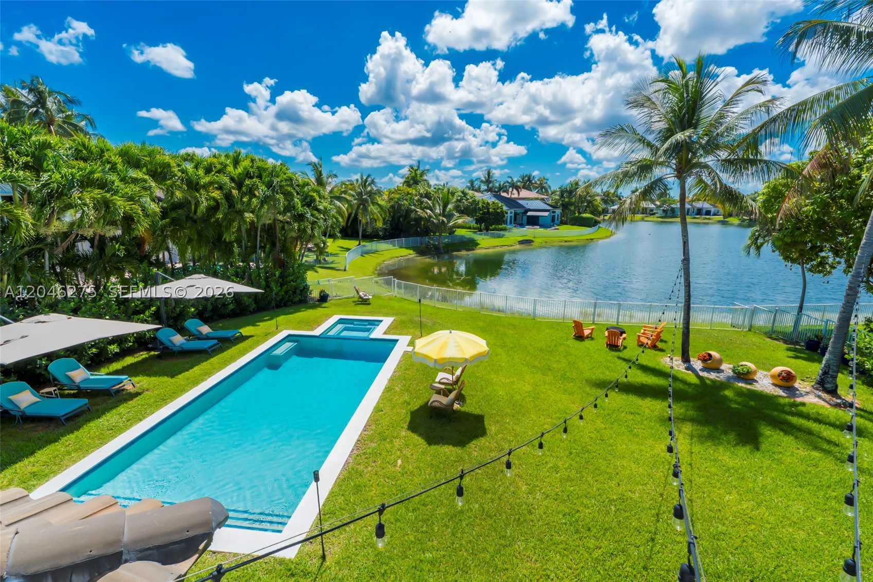 SUNSET LAKES PLAT TWO - Residential