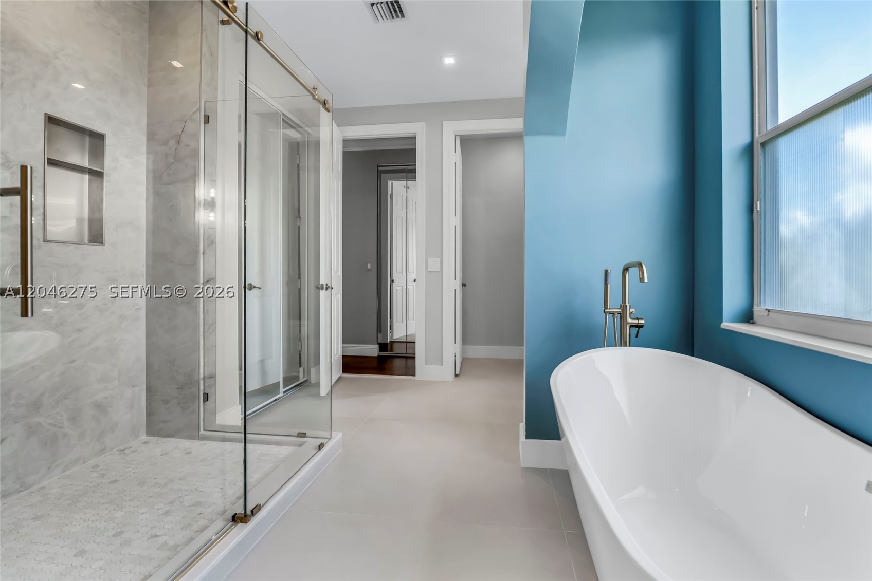 SUNSET LAKES PLAT TWO - Residential