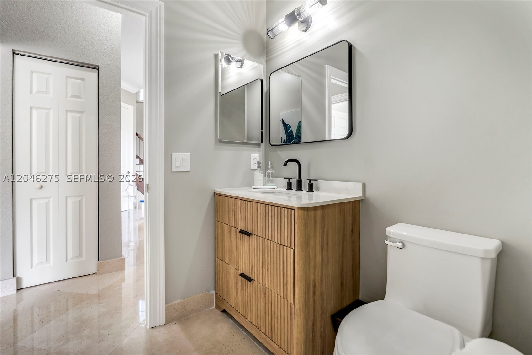 SUNSET LAKES PLAT TWO - Residential