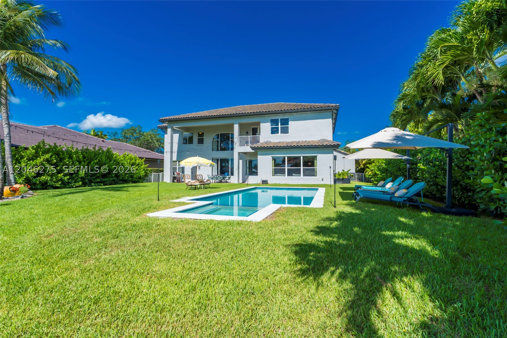 SUNSET LAKES PLAT TWO - Residential