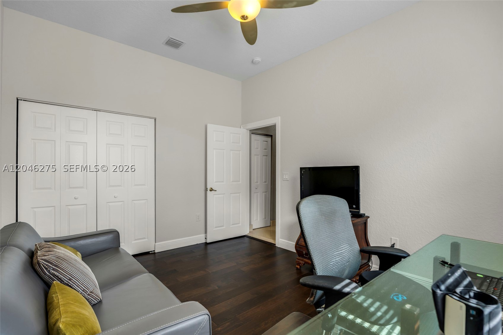 SUNSET LAKES PLAT TWO - Residential