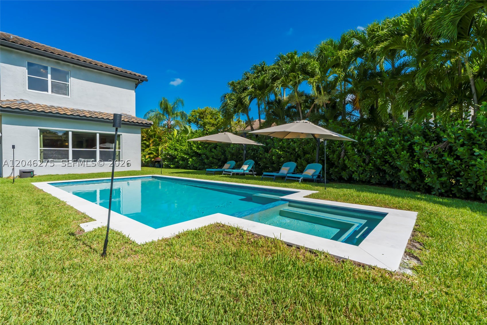 SUNSET LAKES PLAT TWO - Residential