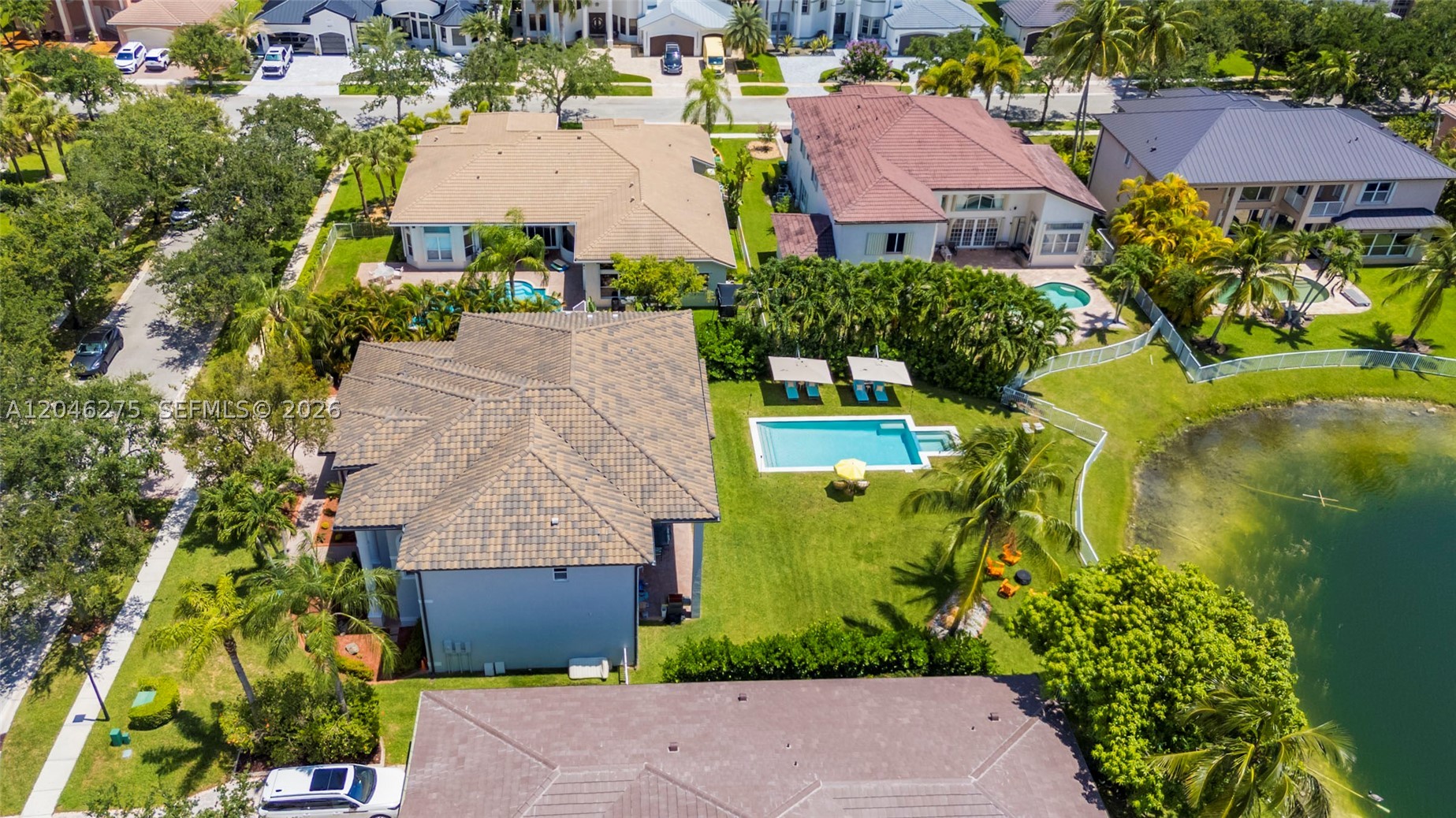 SUNSET LAKES PLAT TWO - Residential