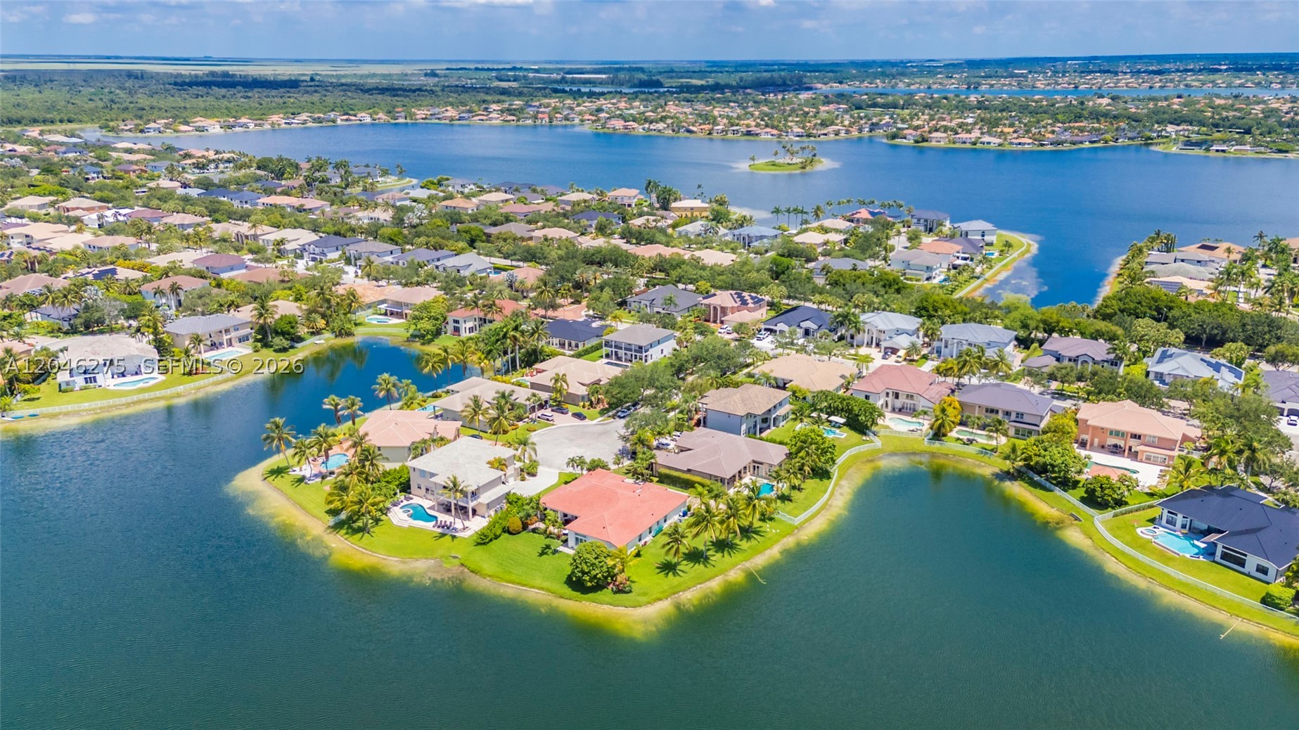 SUNSET LAKES PLAT TWO - Residential