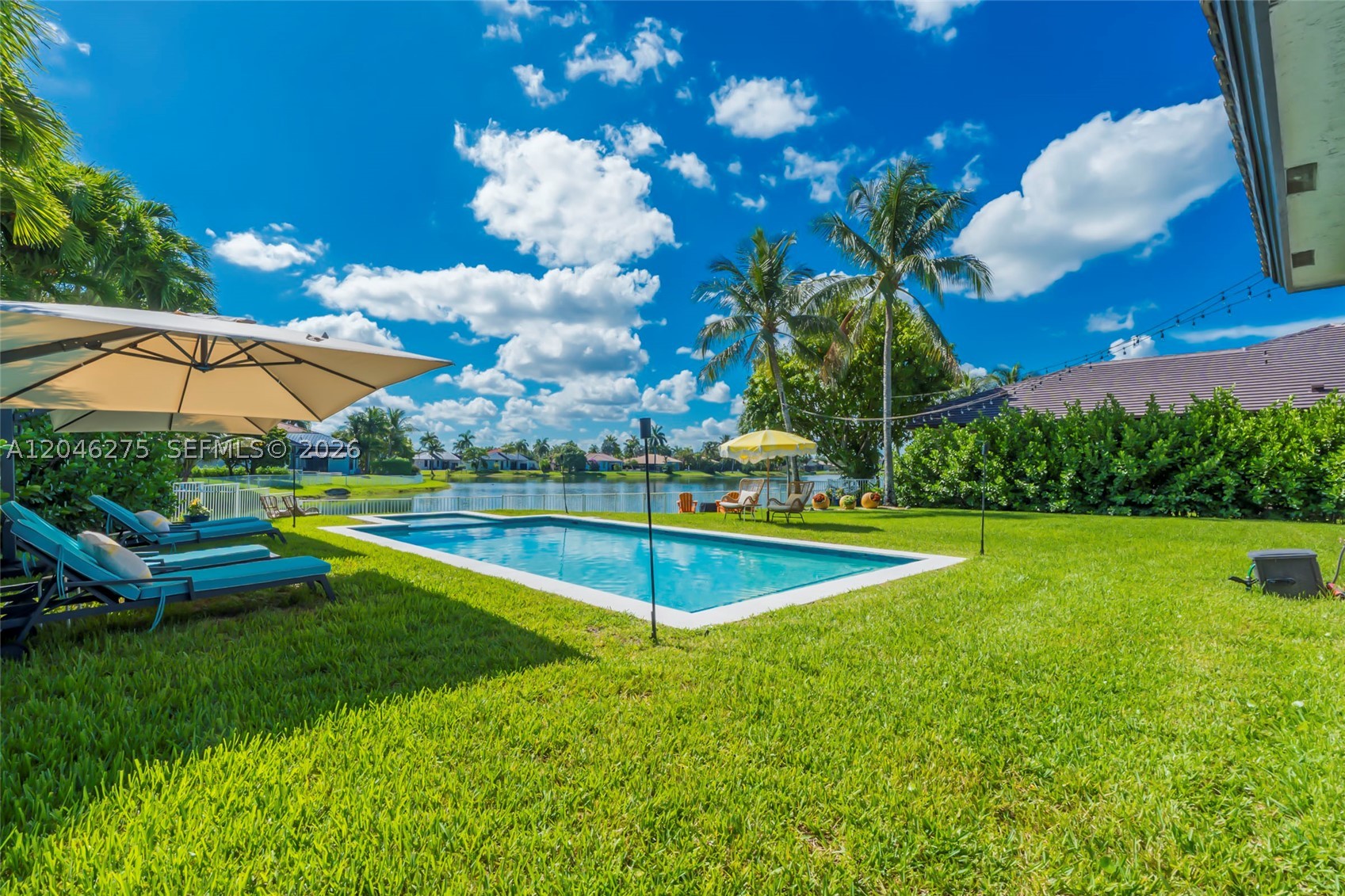 SUNSET LAKES PLAT TWO - Residential