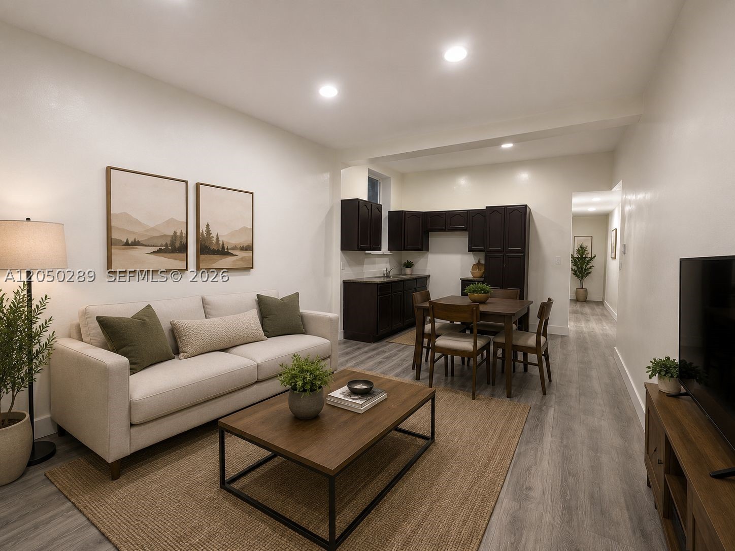LAWRENCE ESTATE LAND CO - Residential Lease