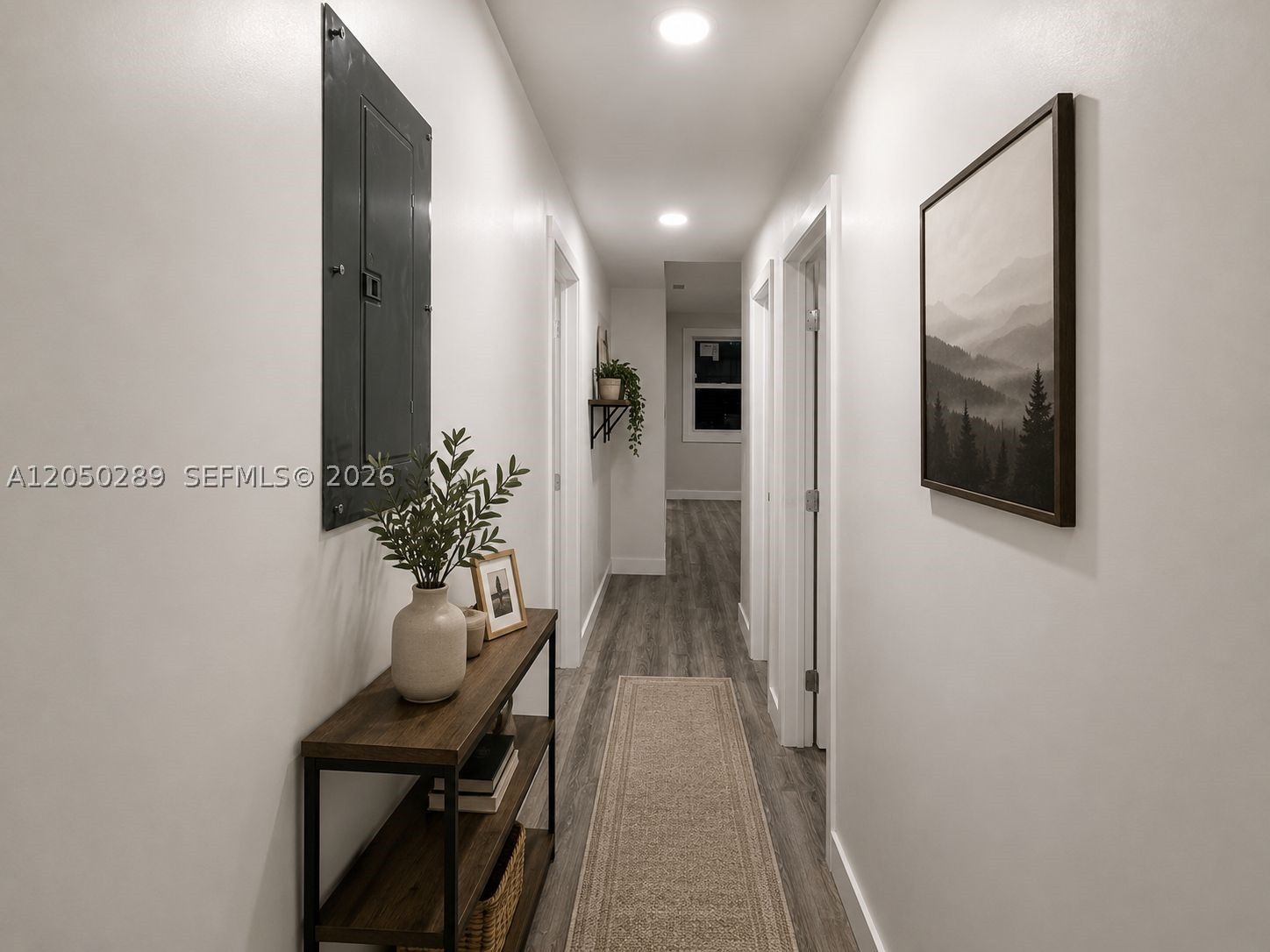 LAWRENCE ESTATE LAND CO - Residential Lease