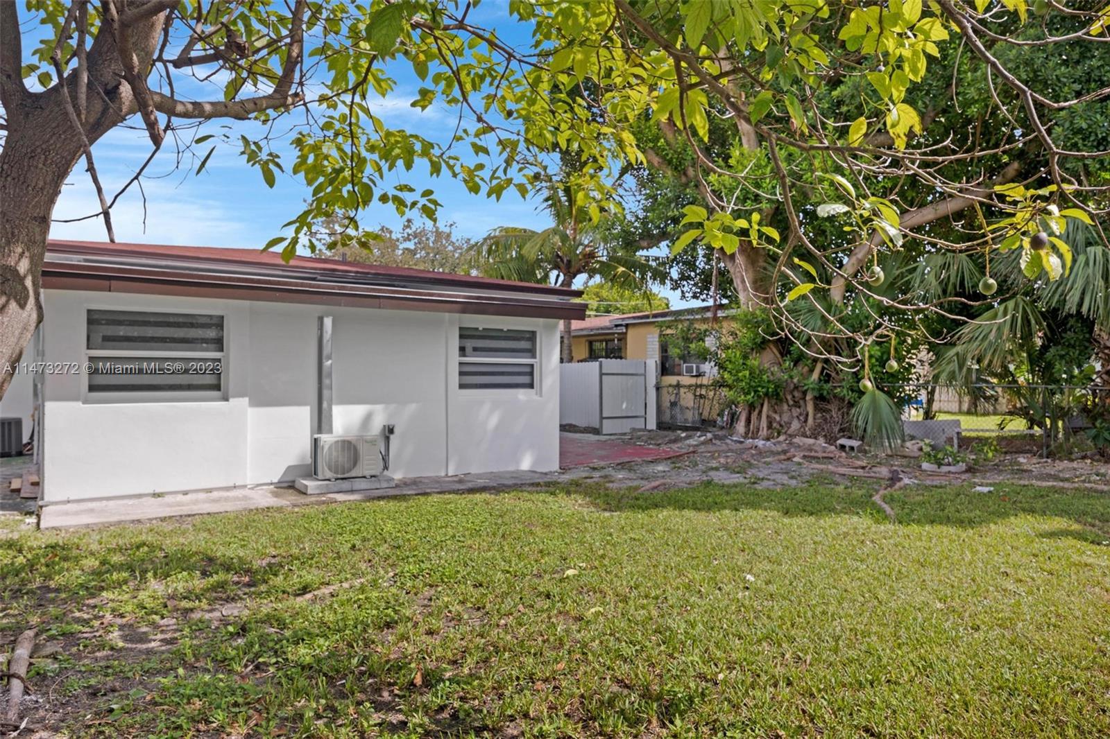 GRAPELAND - Residential Lease