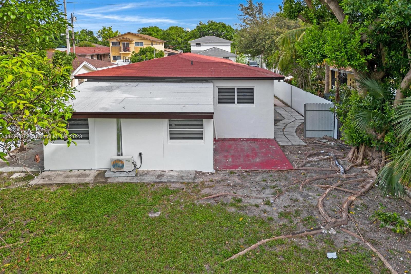 GRAPELAND - Residential Lease
