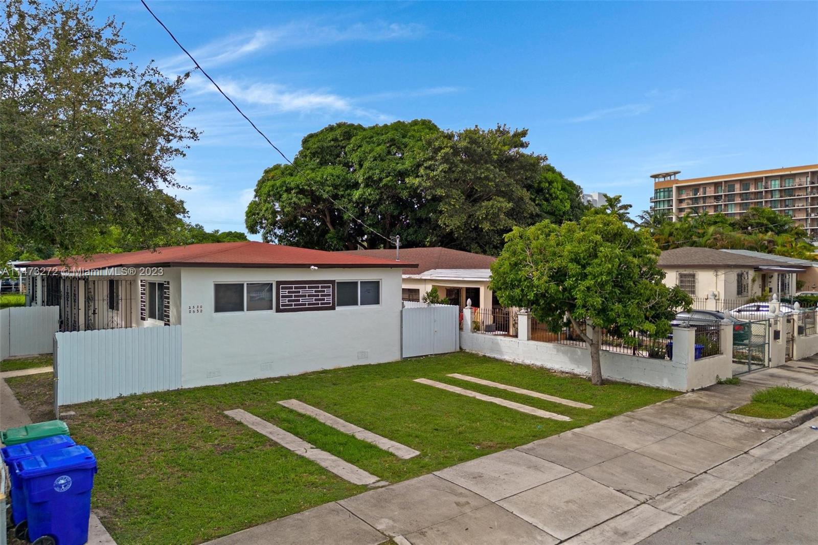 GRAPELAND - Residential Lease