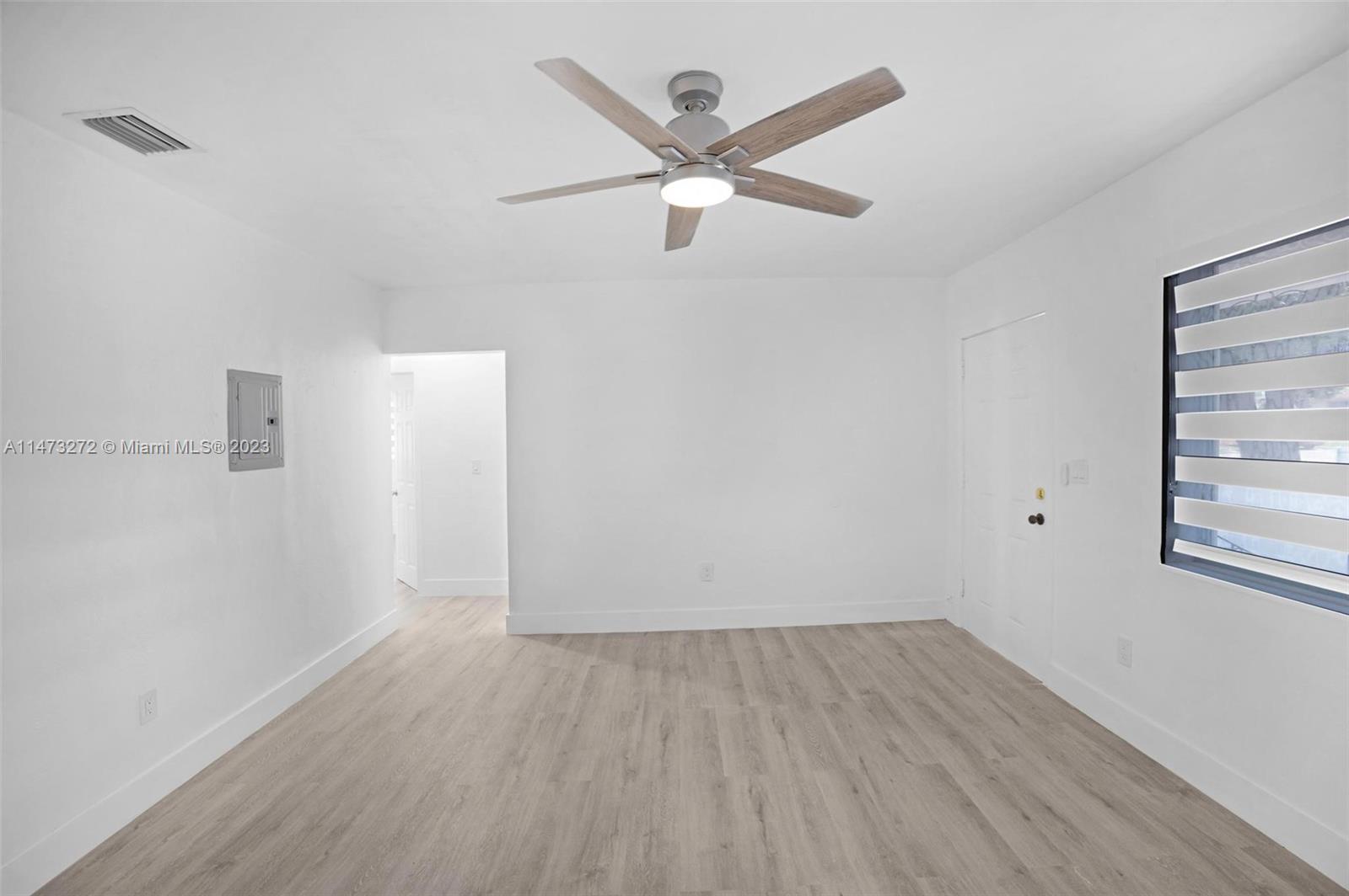 GRAPELAND - Residential Lease