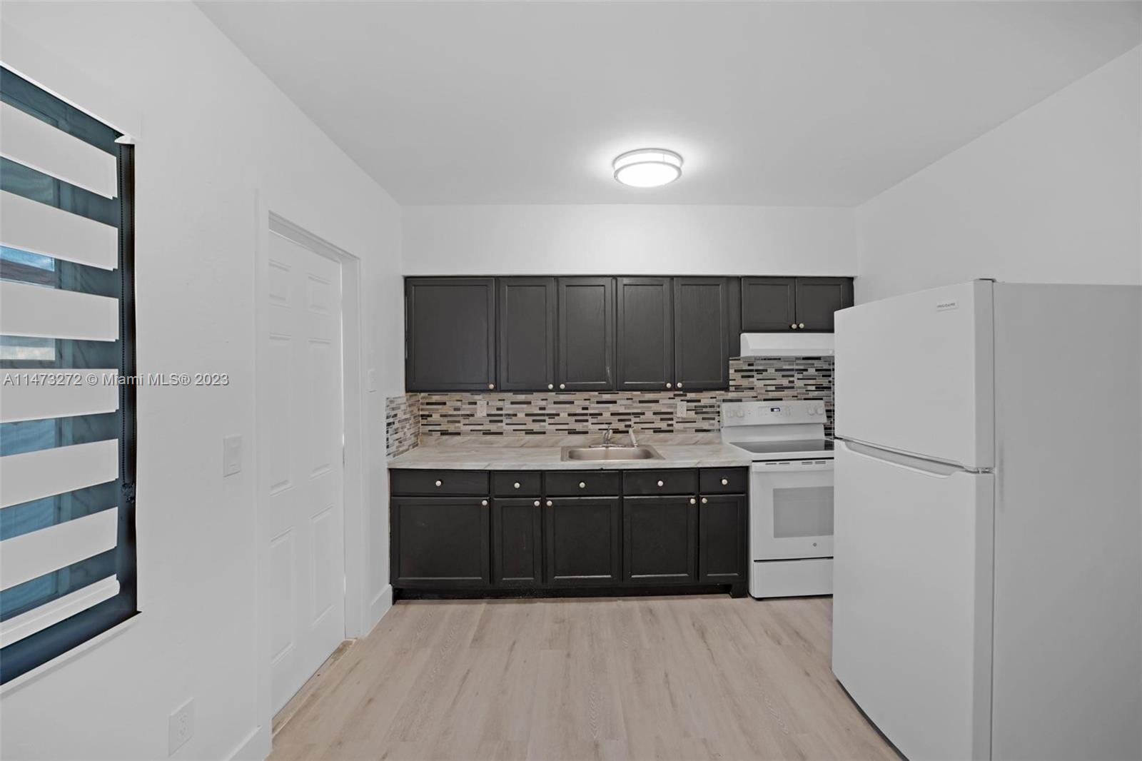 GRAPELAND - Residential Lease