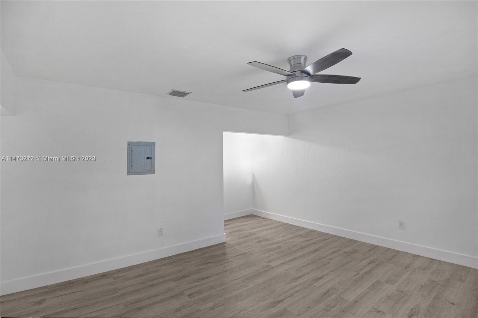 GRAPELAND - Residential Lease