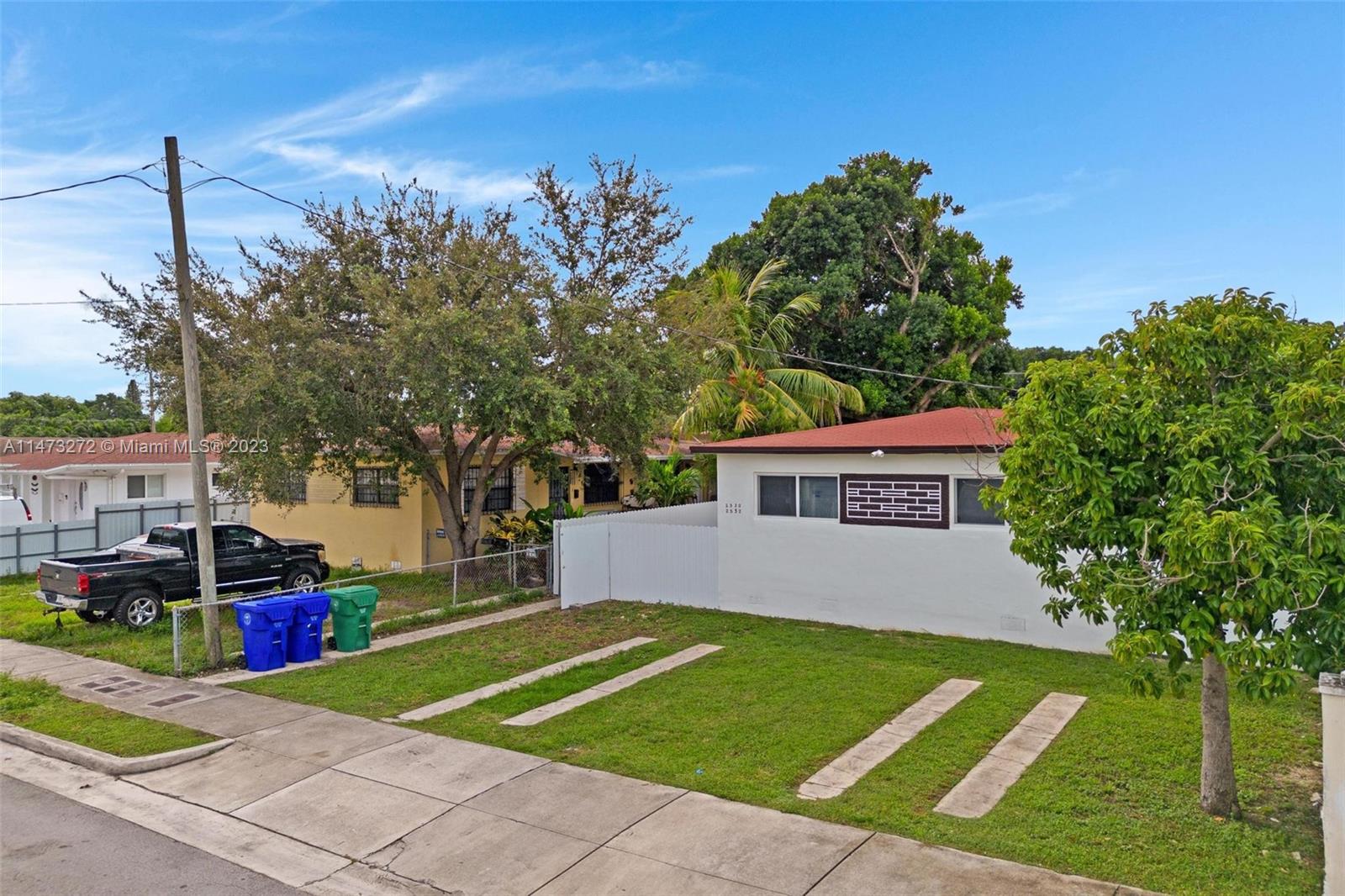 GRAPELAND - Residential Lease