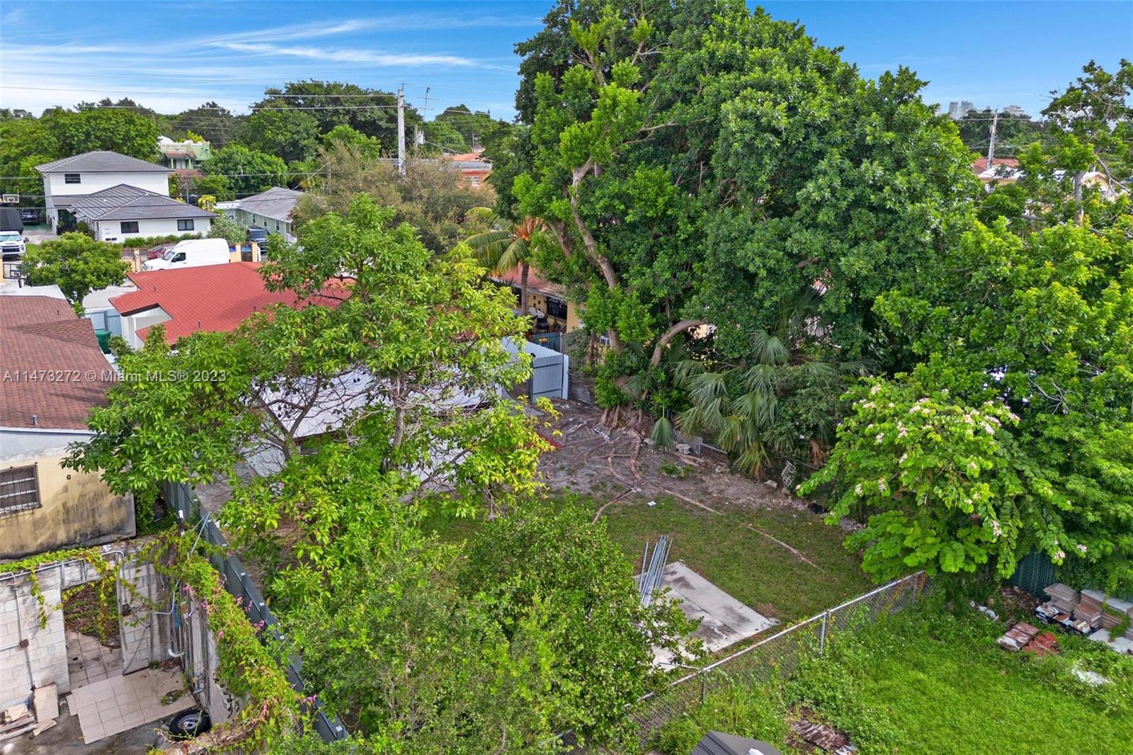 GRAPELAND - Residential Lease
