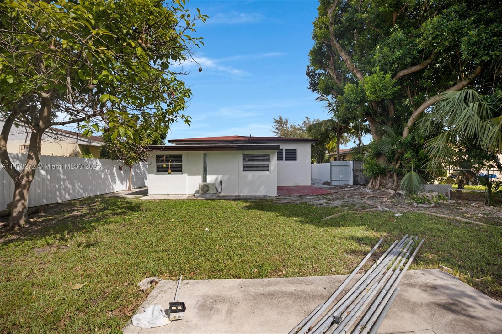 GRAPELAND - Residential Lease