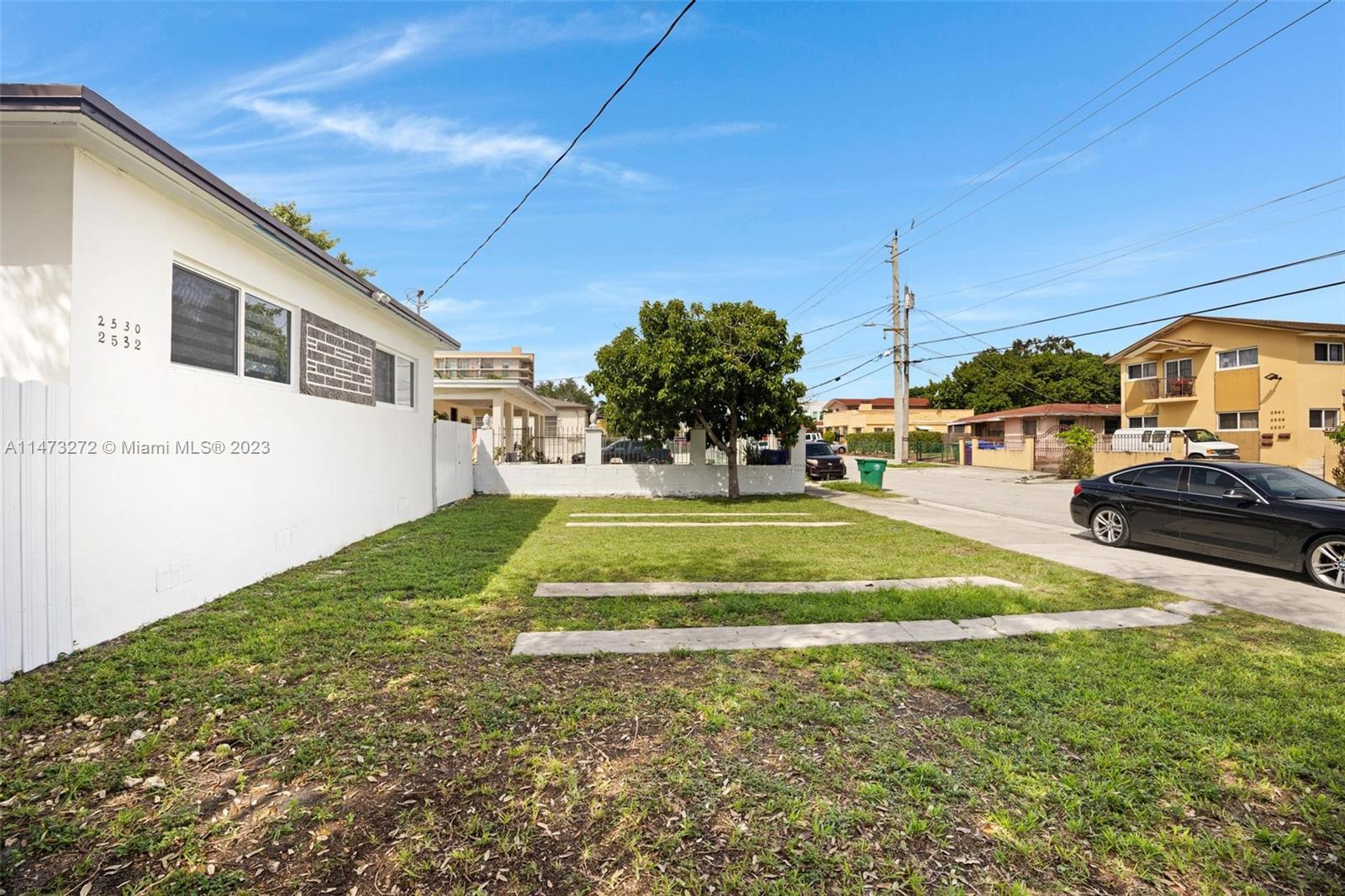 GRAPELAND - Residential Lease