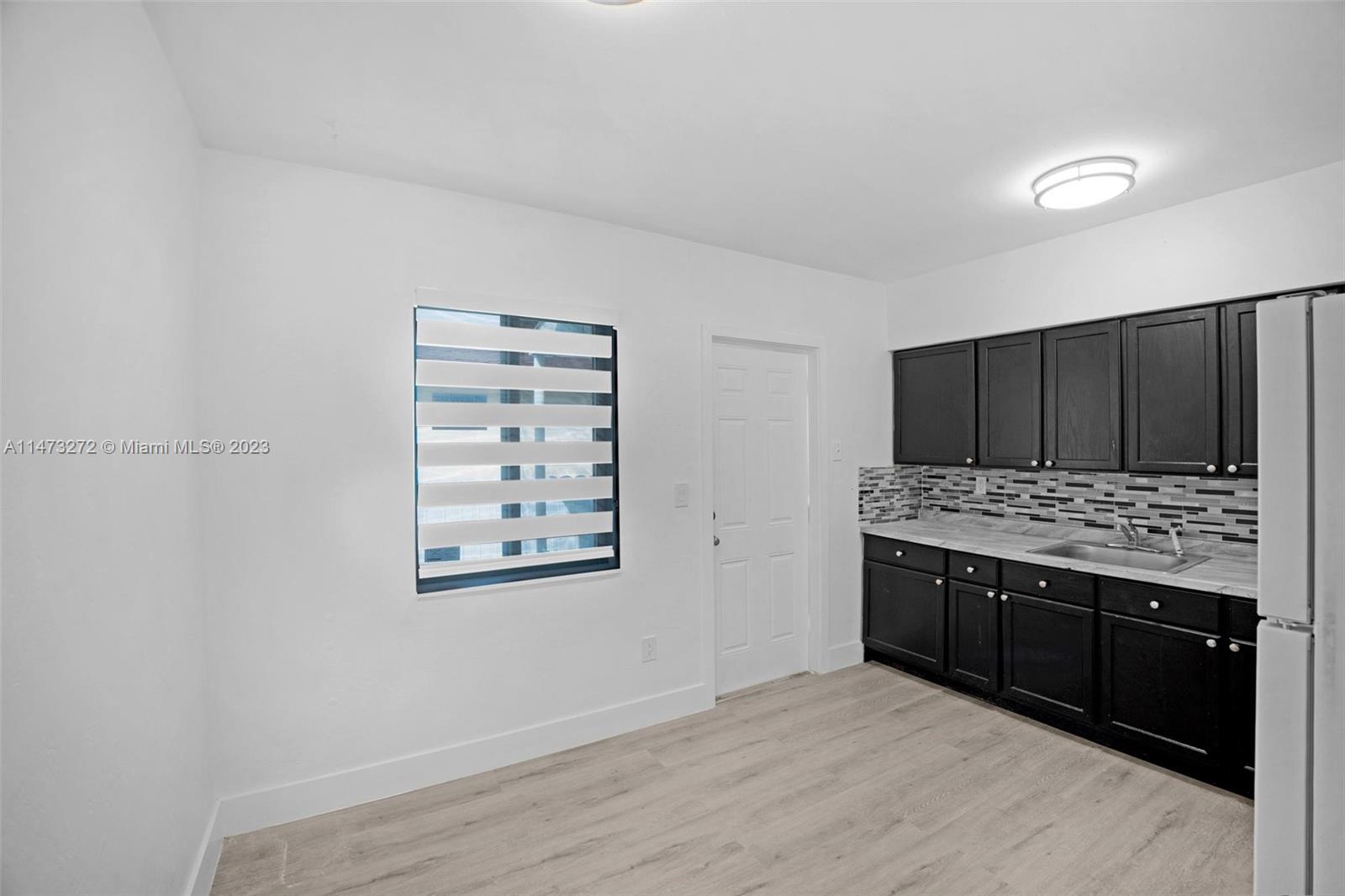 GRAPELAND - Residential Lease