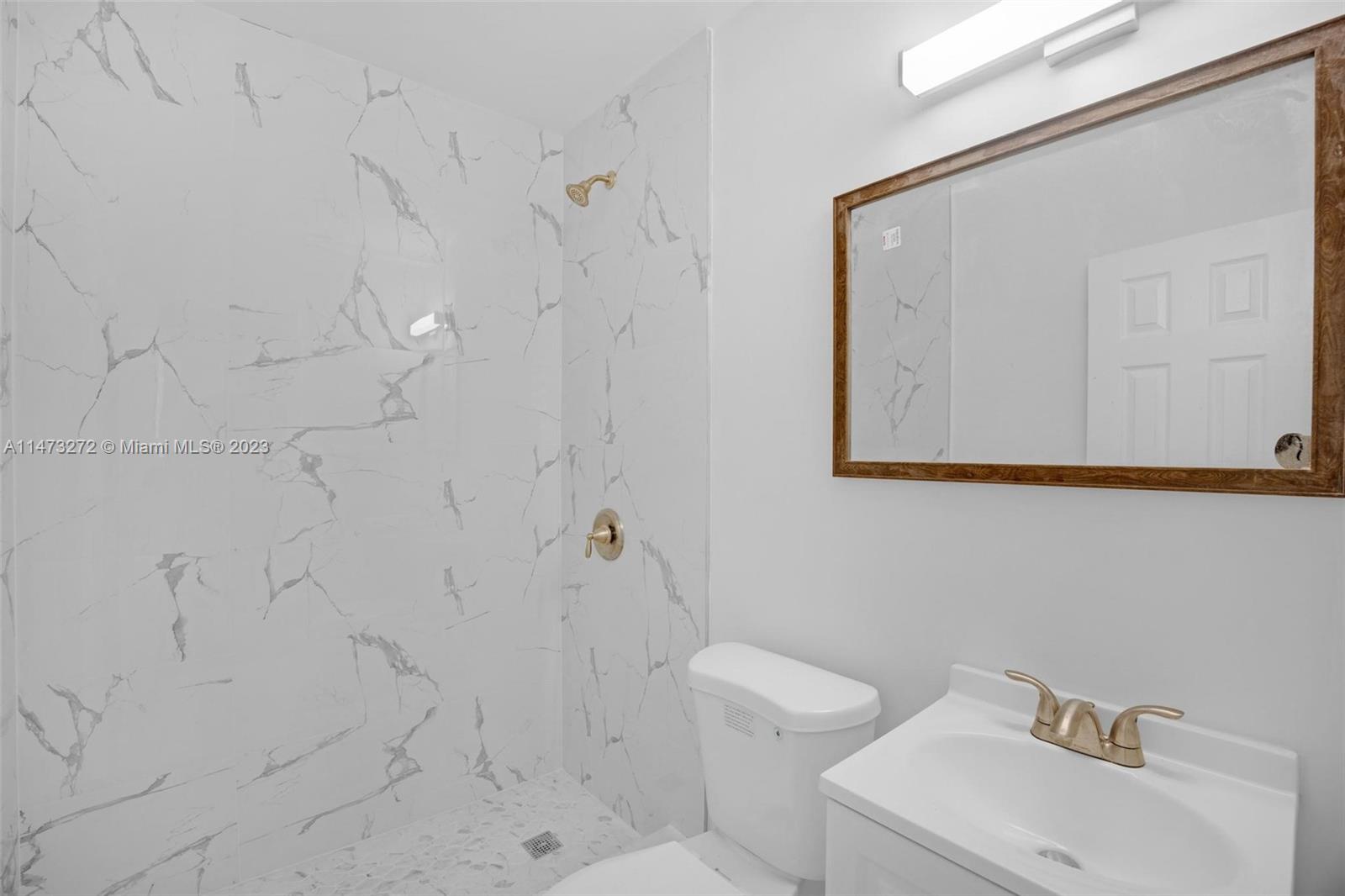 GRAPELAND - Residential Lease